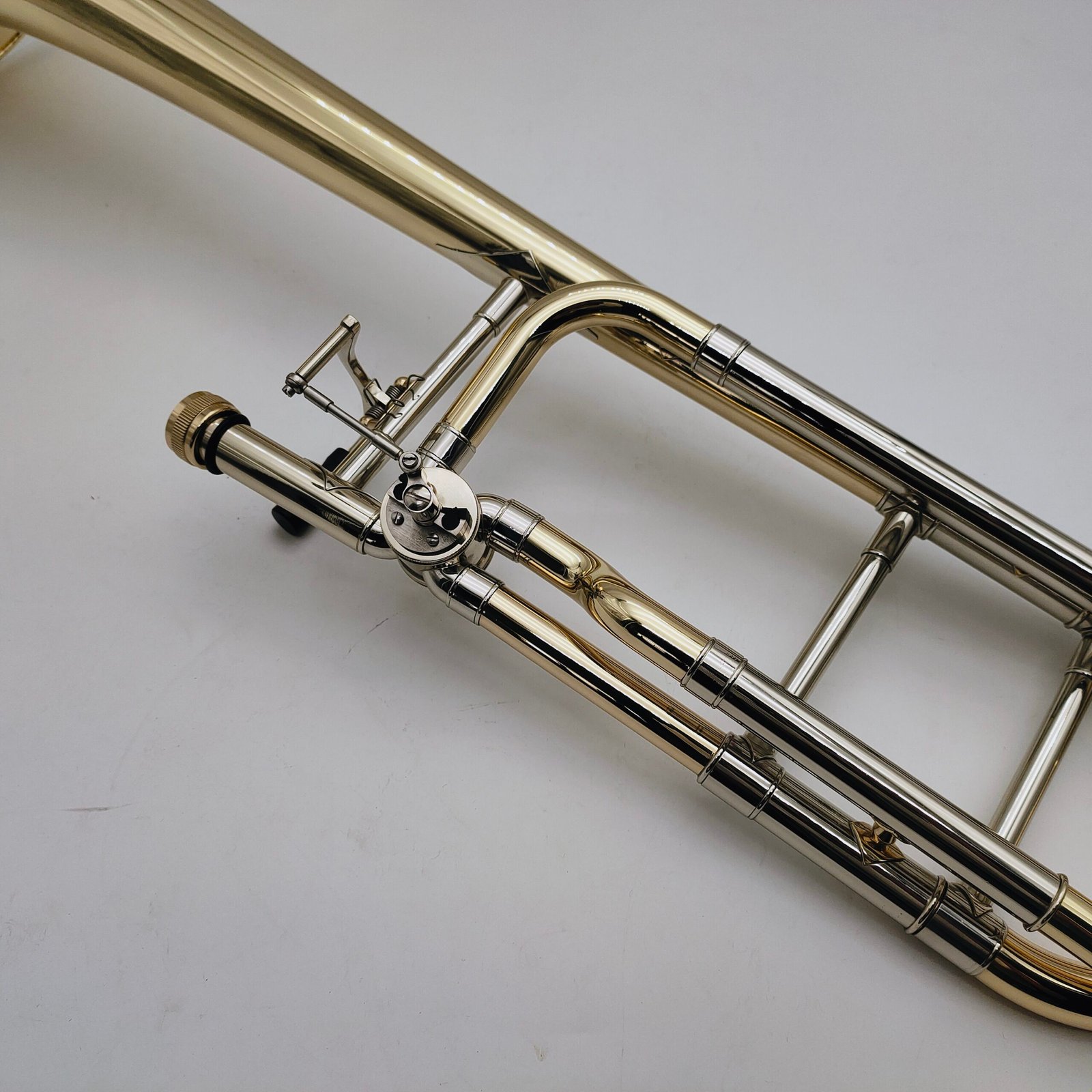 High-Qulaity-Bach-Tb-450-B-Bb-F-Tenor-Trombone-Brass-Lacquered-Gold-Plated-Professional-Musical